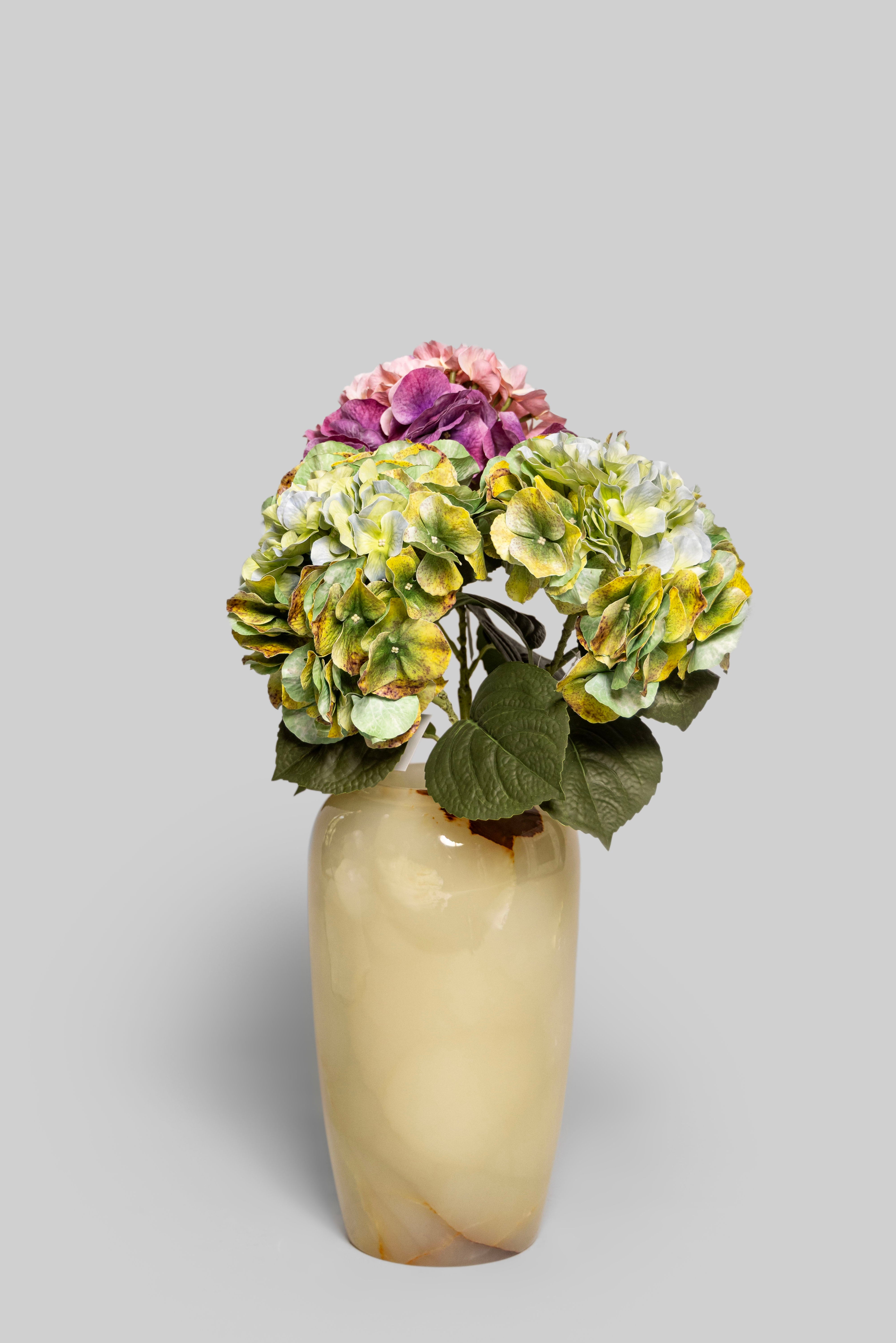 Willow Onyx Vase