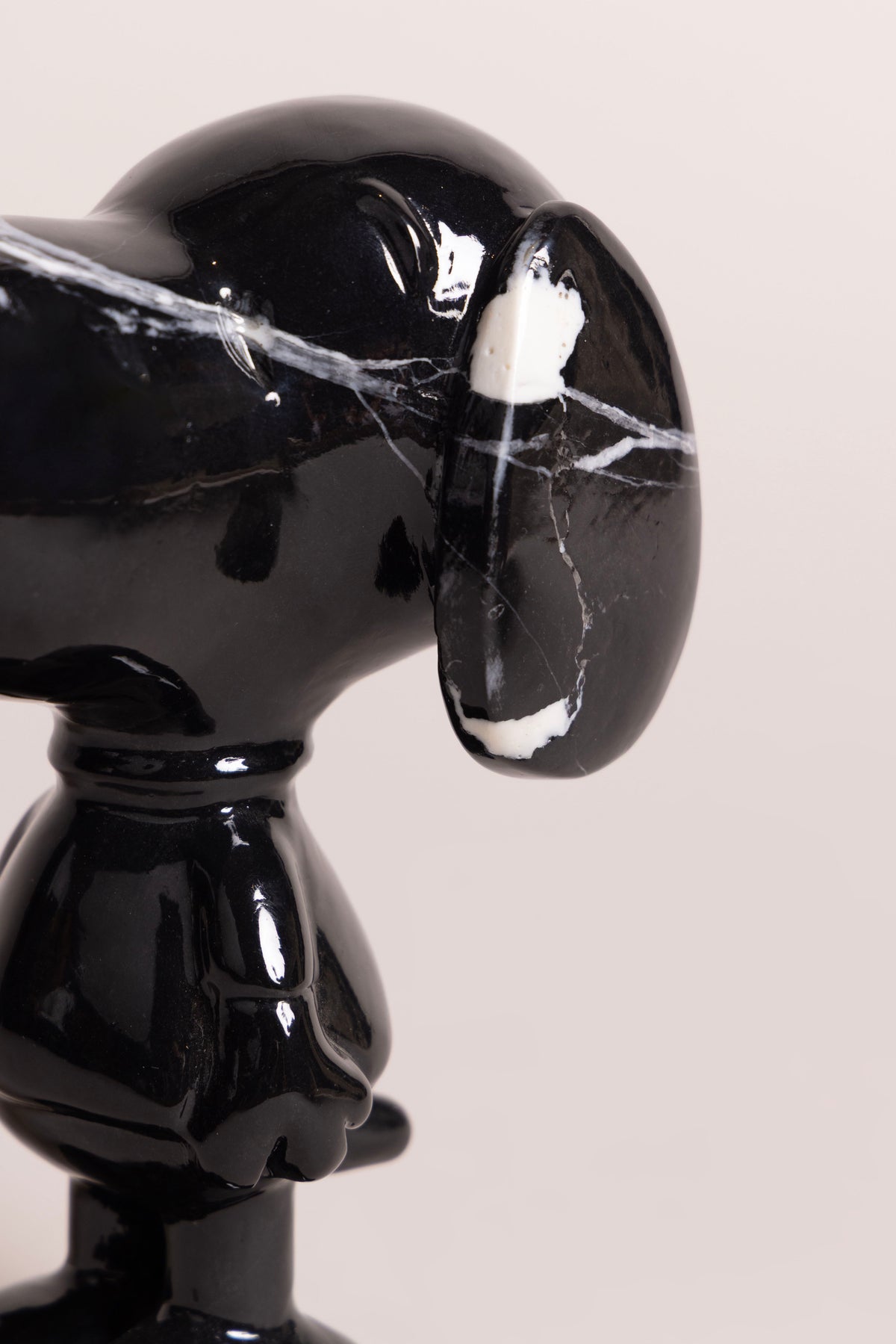 Loyal Muse Dog (Black)
