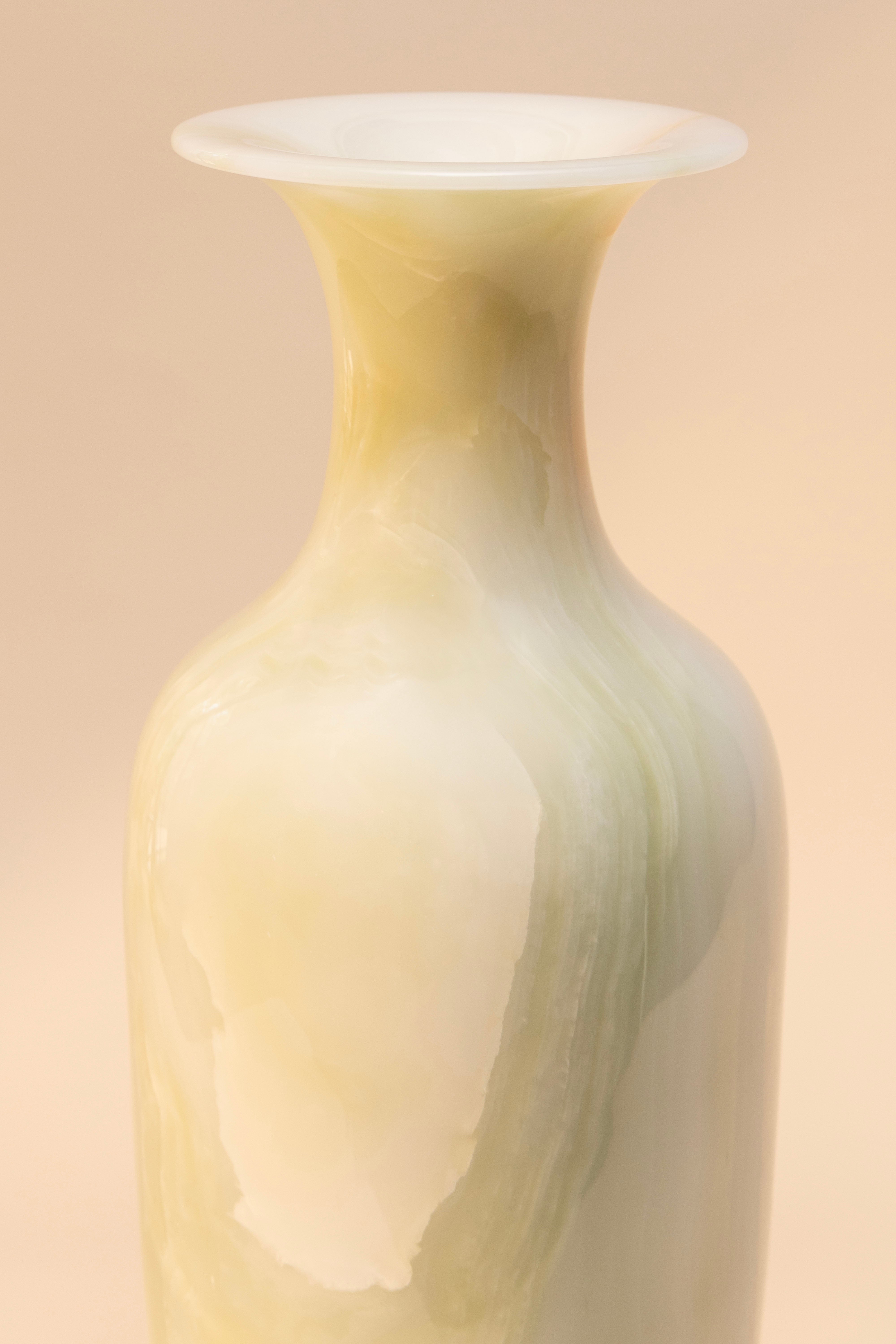 Alba Vase