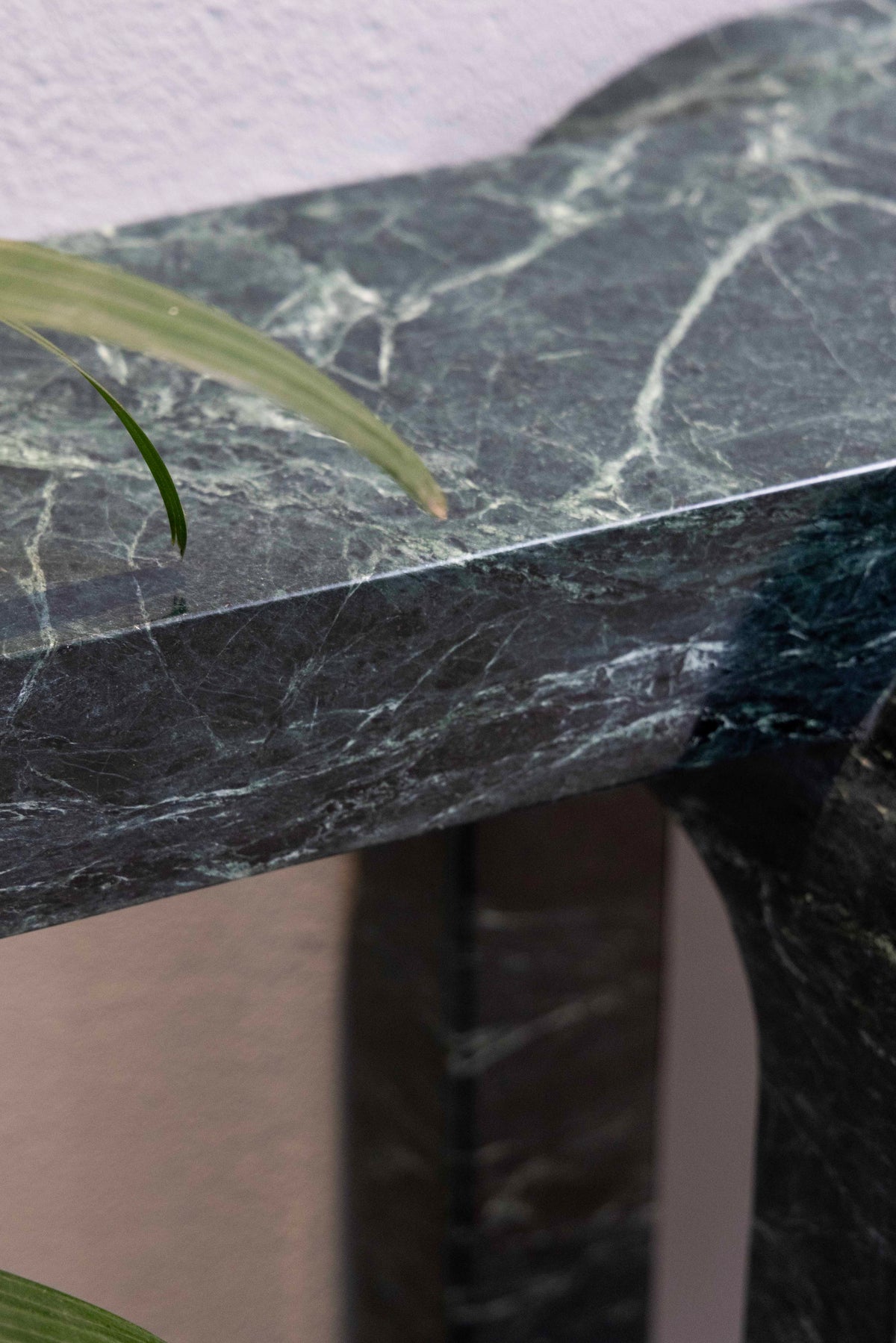 Verdura Console