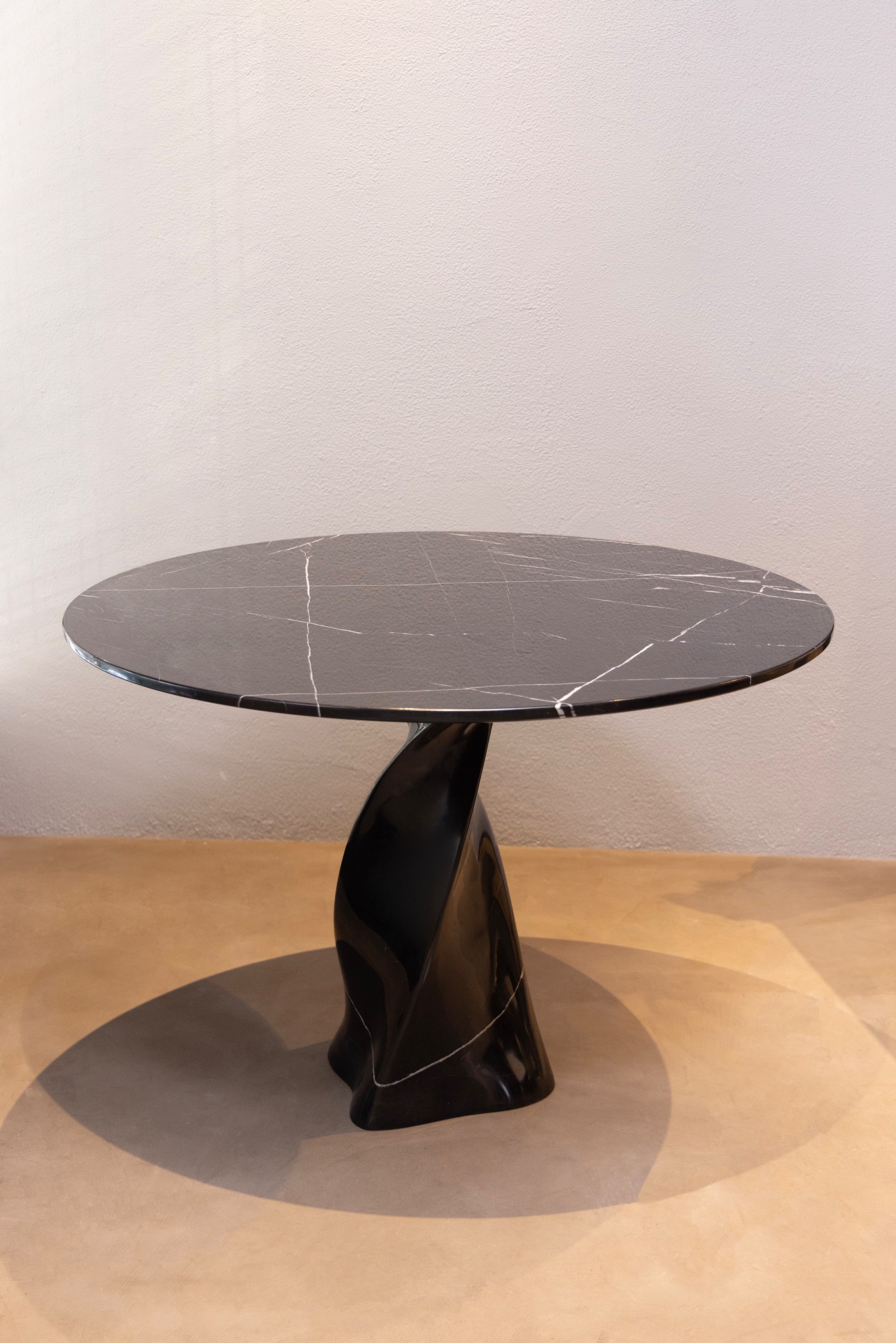 Noir Twist Table