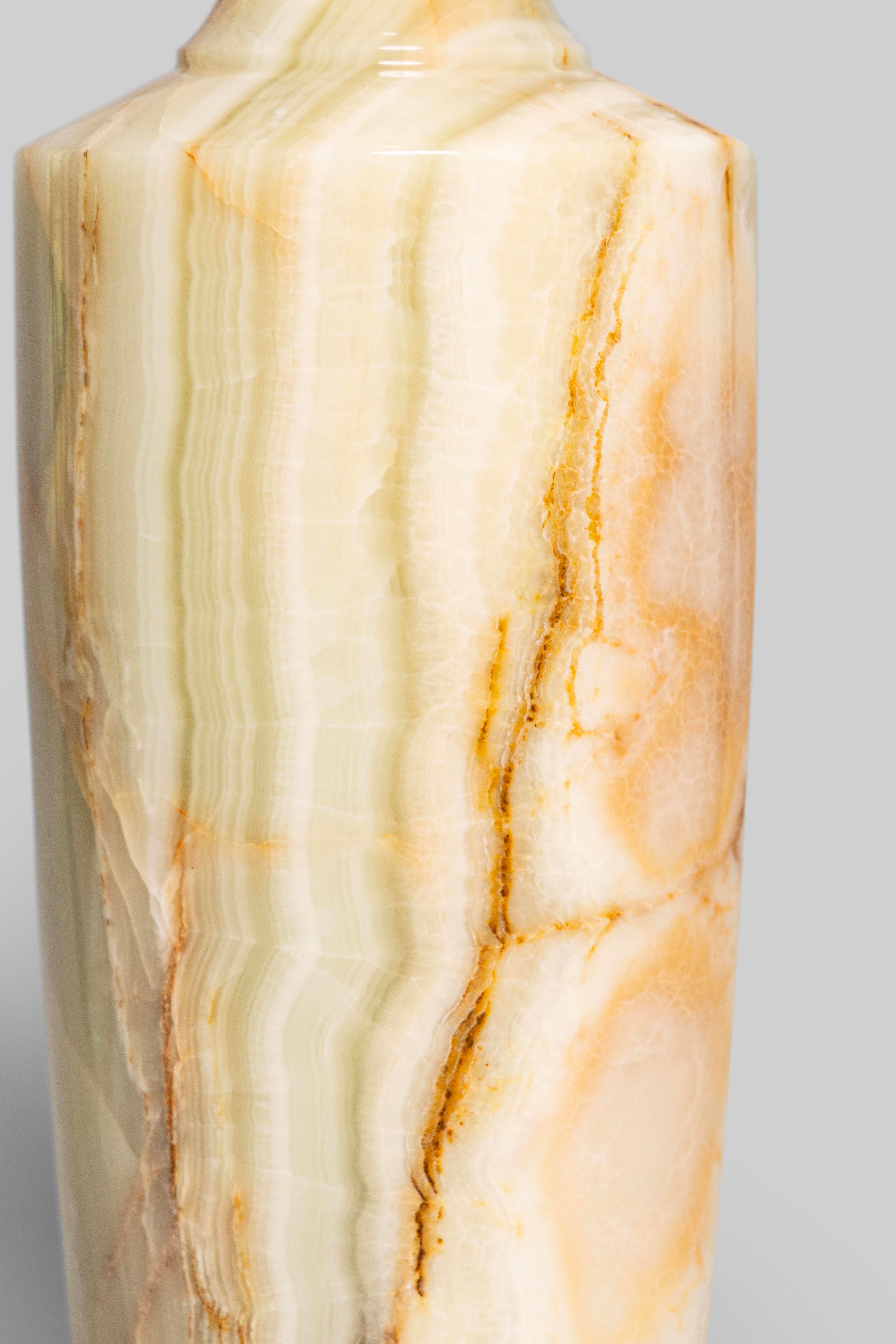 Vanilla Onyx Vase