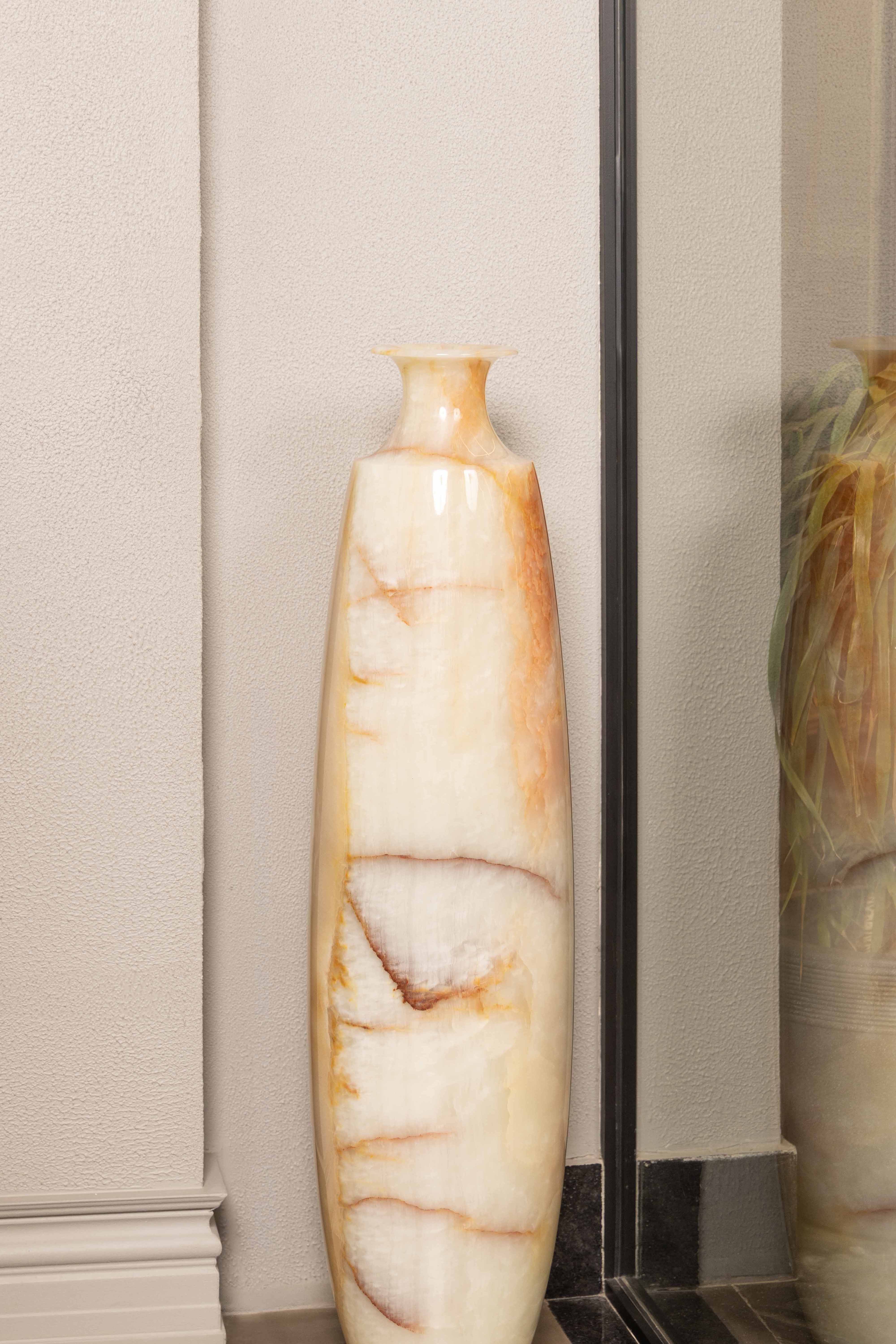 Honey Dune Vase