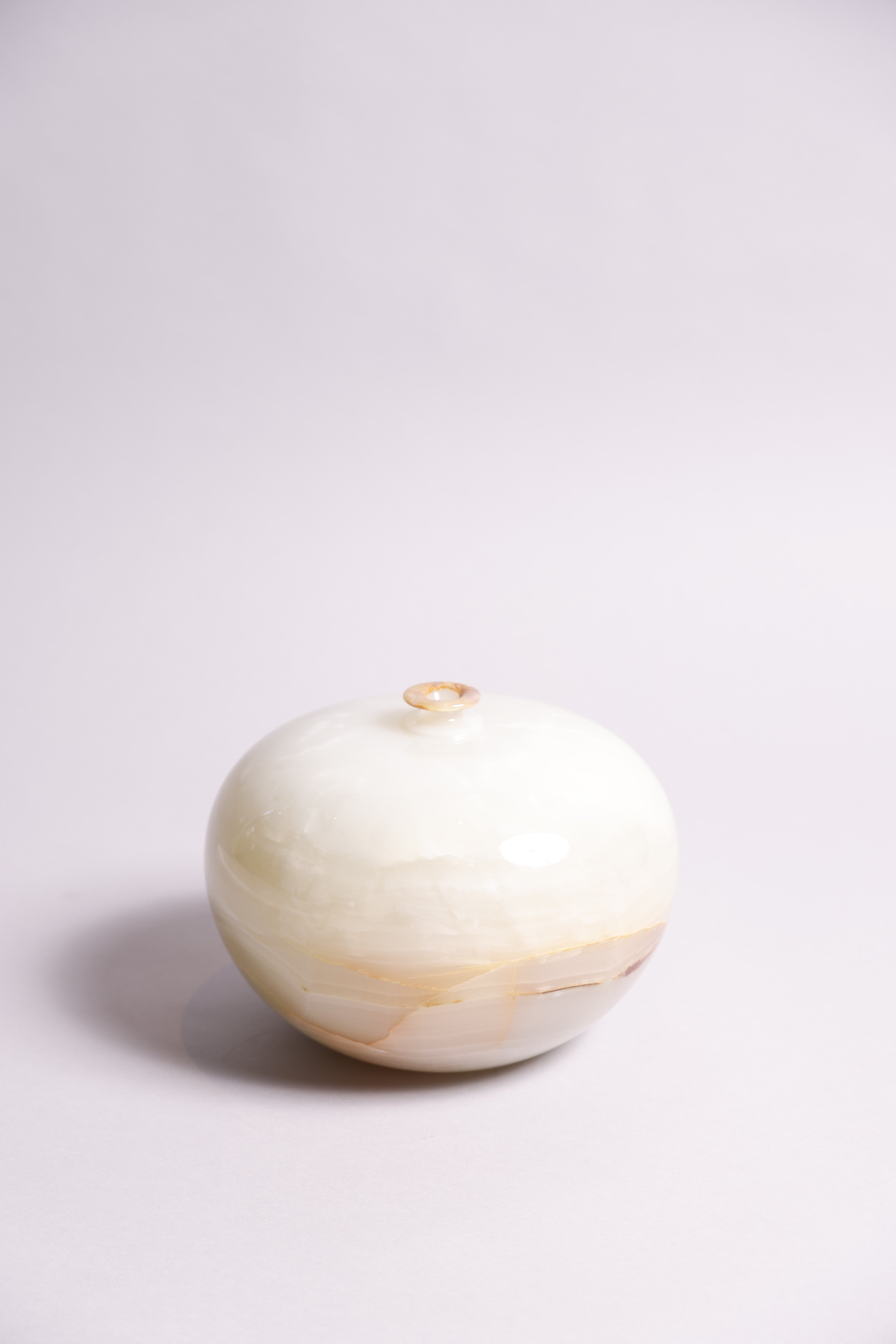Dawn Onyx Pot (S)