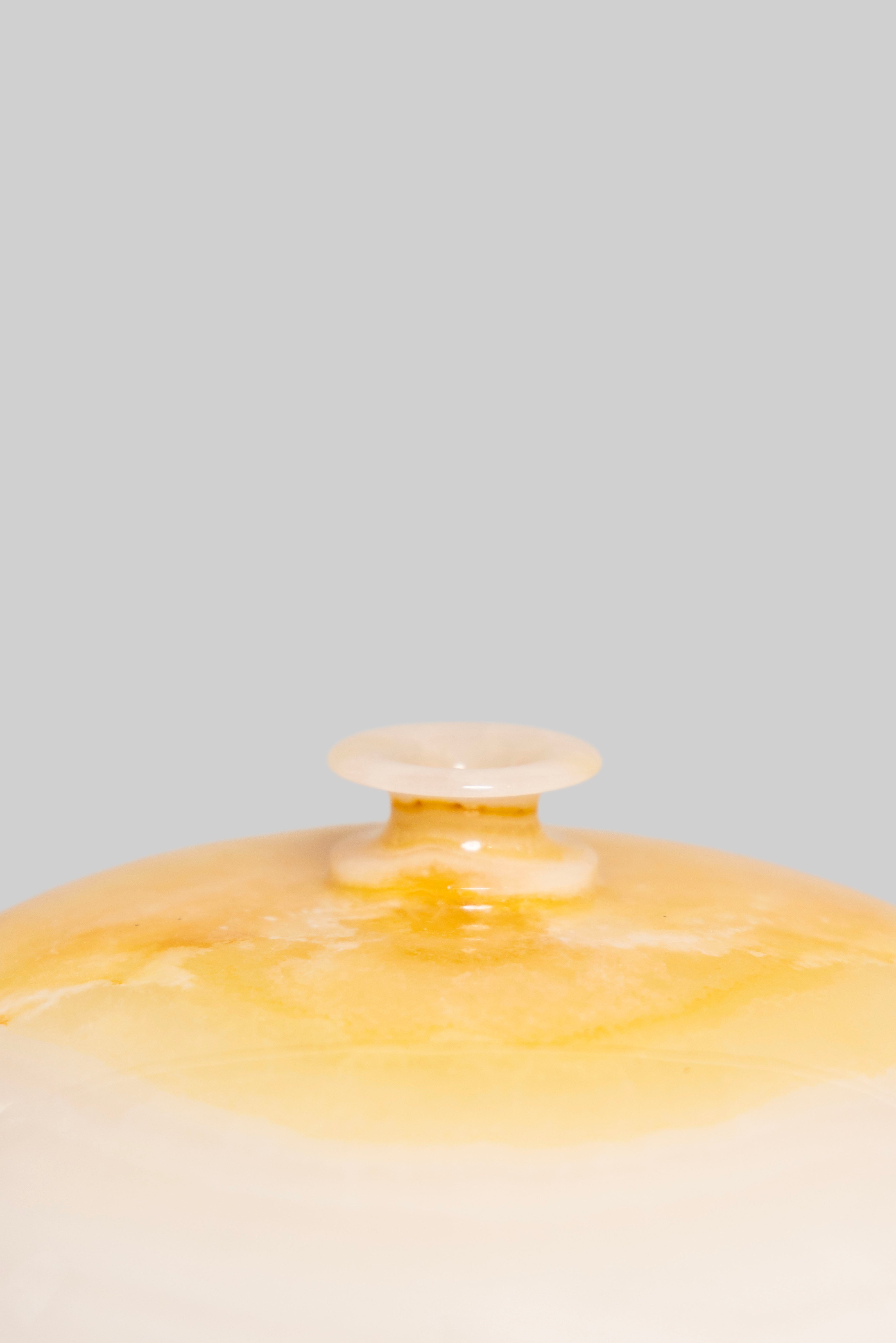 Golden Pearl Pot