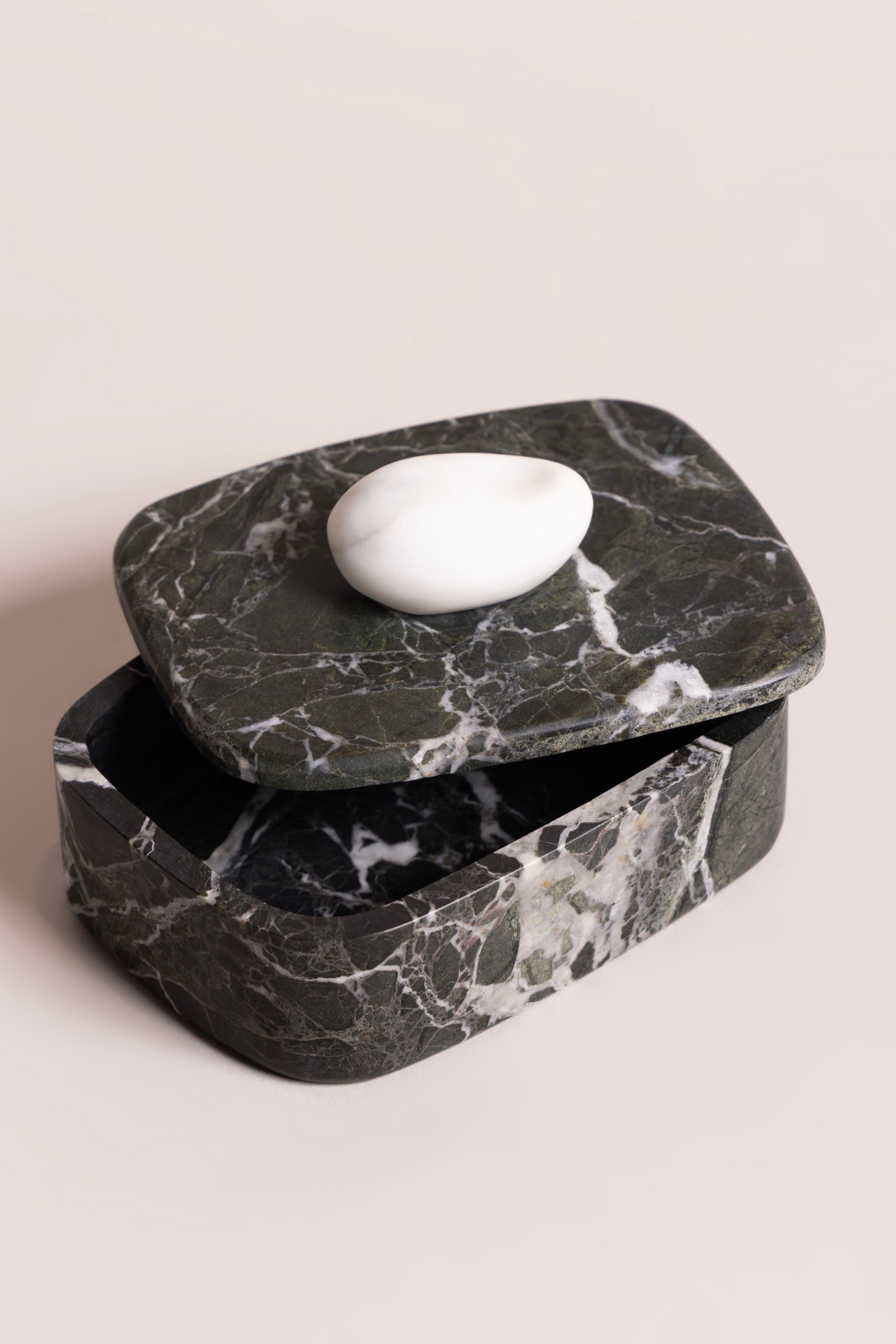 Grand Antique Marble Pebble Lid Jar