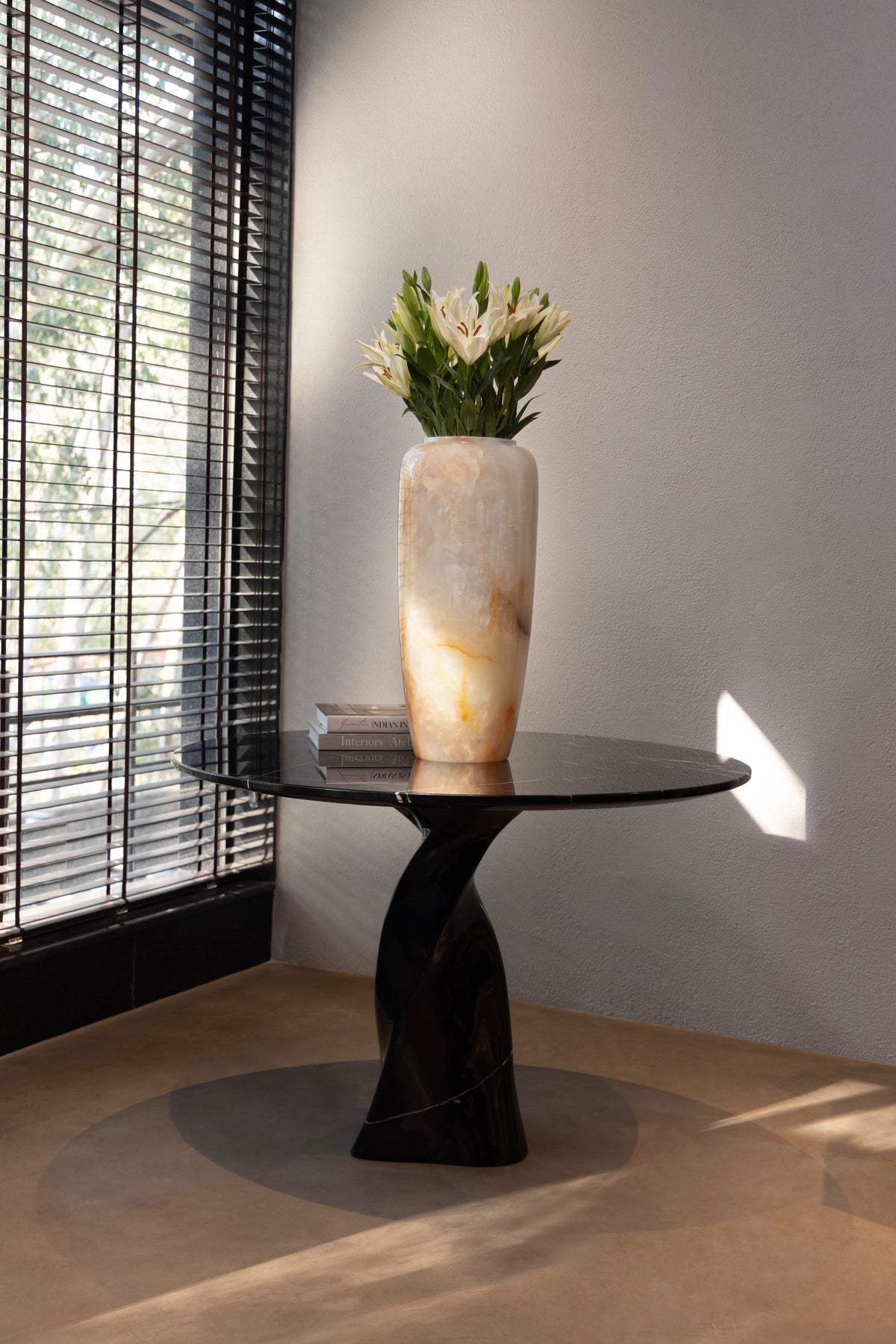 Noir Twist Table